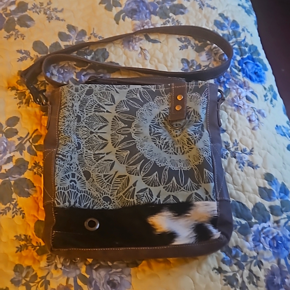 Myra Crossbody Bag